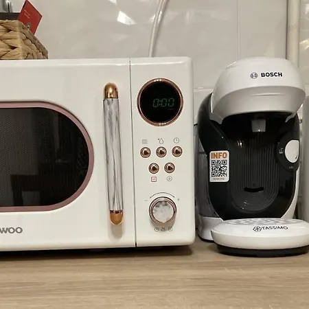 Дом отдыха Aminah House Констанца