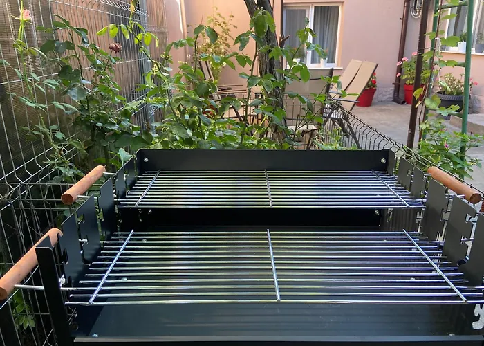 Дом отдыха Aminah House *