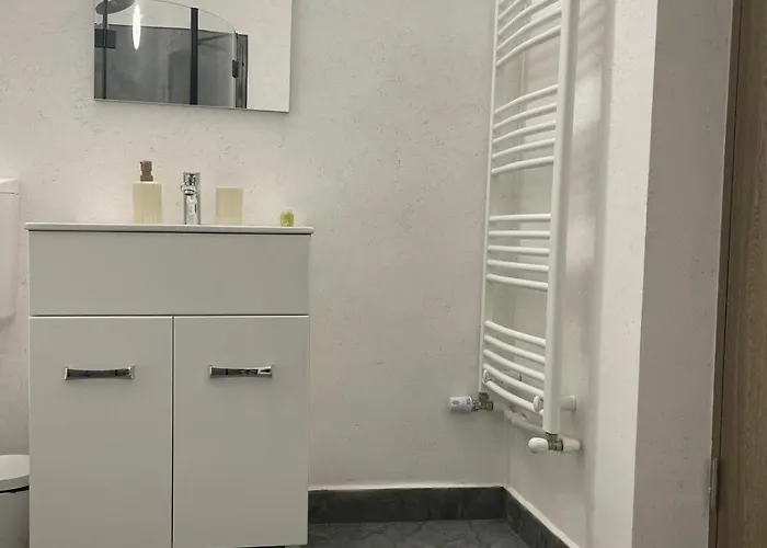 Aminah House * קונסטנצה