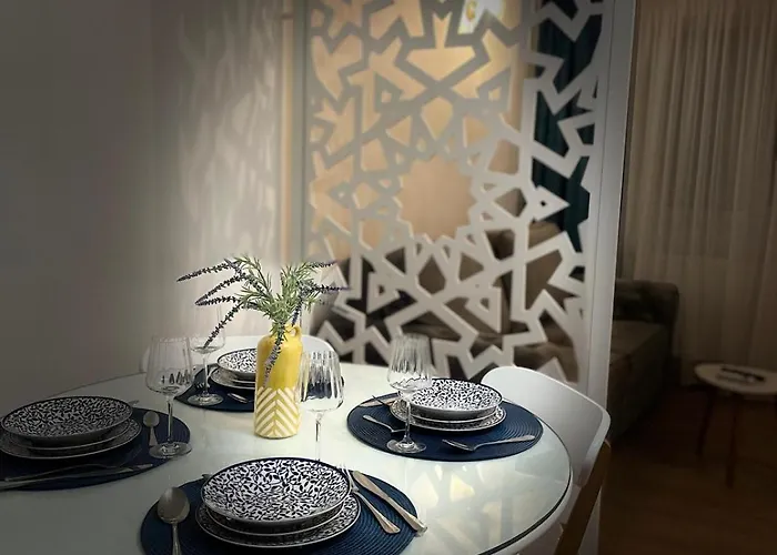 Aminah House Дом отдыха Констанца